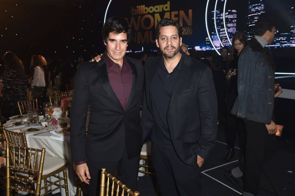 illusionist David Copperfield arm in arm with magician David Blaine 2016